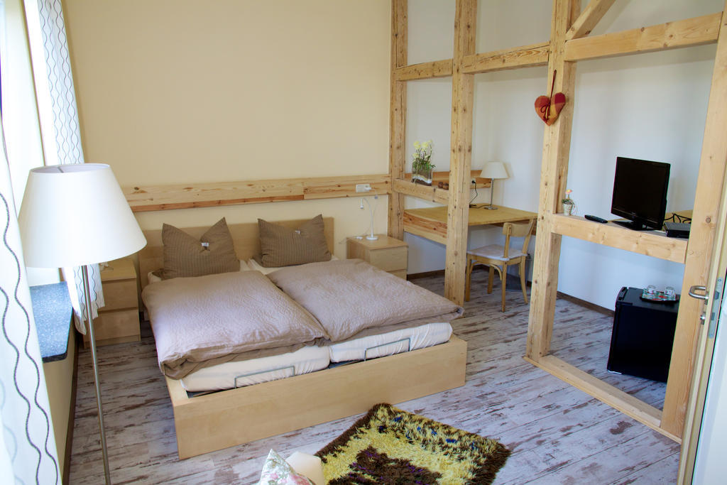 Hotel Landhaus-Puettmann Fröndenberg Esterno foto