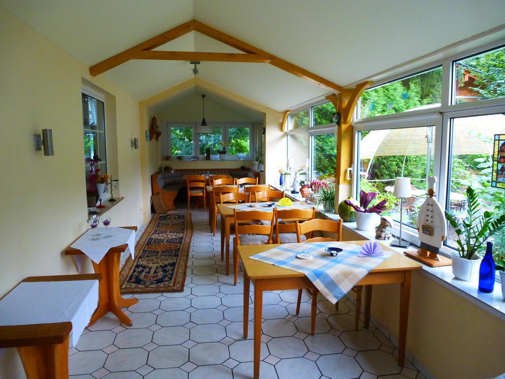 Hotel Landhaus-Puettmann Fröndenberg Esterno foto